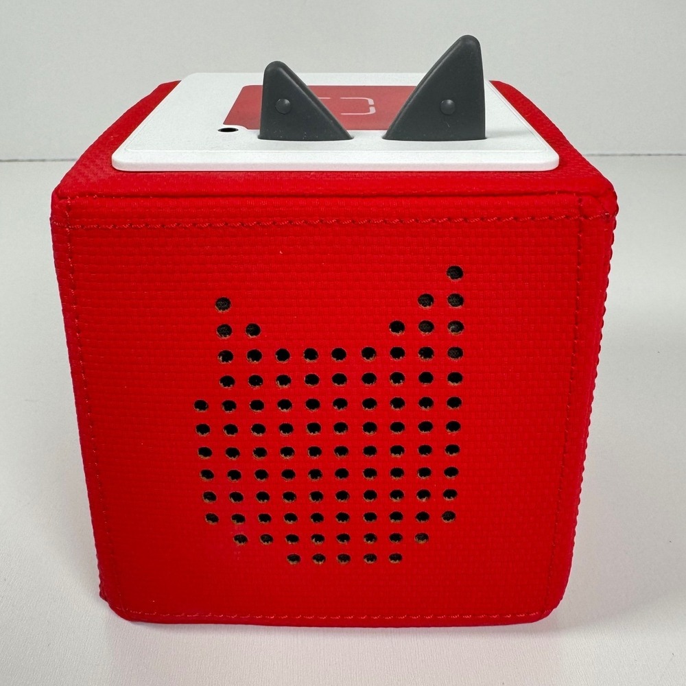 Tonies Toniebox Audio Player Starter Set Red Storyteller NO CHARGER BOX FIGURES
